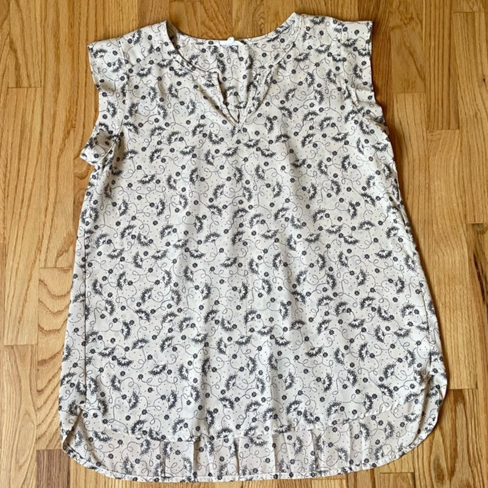 Women's Sleeveless Paisley Top - Cream and Black Size Small